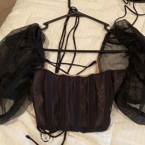 Unique wfb crop small